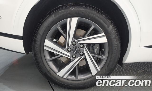 Genesis GV70 2025 — photo 5