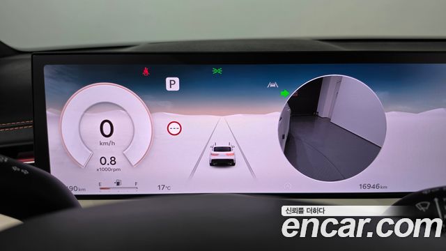 Genesis GV70 2025 — photo 11
