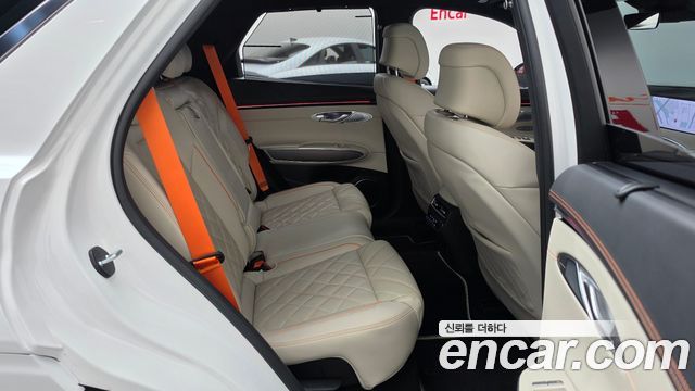Genesis GV70 2025 — photo 17