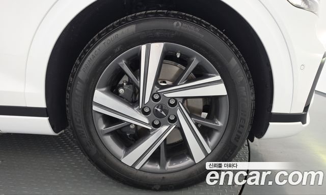 Genesis GV70 2025 — photo 7