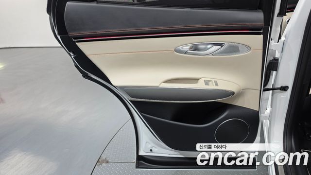 Genesis GV70 2025 — photo 15