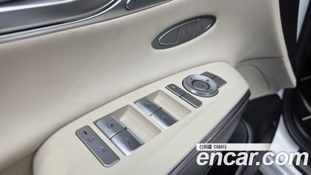 Genesis GV70 2025 — photo 27