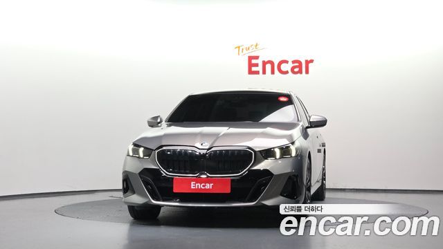 BMW 5-Series 2025 — photo 3