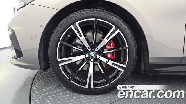 BMW 5-Series 2025 — photo 5