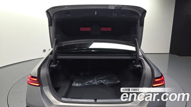 BMW 5-Series 2025 — photo 26