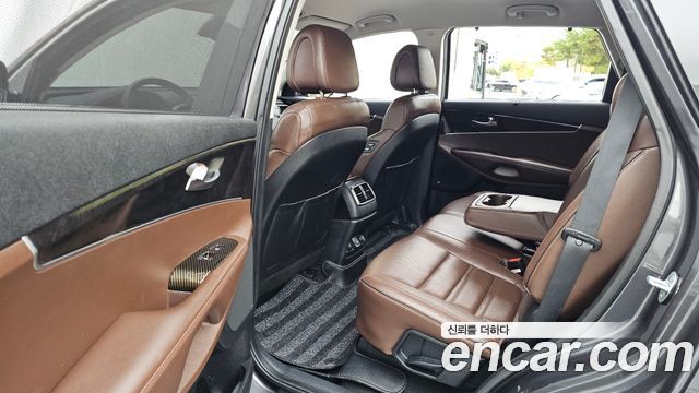 Kia Sorento 2015 — photo 18