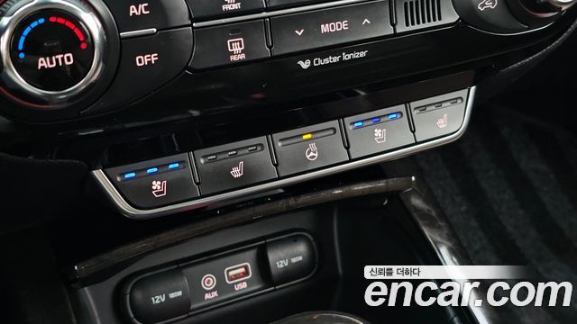 Kia Sorento 2015 — photo 23