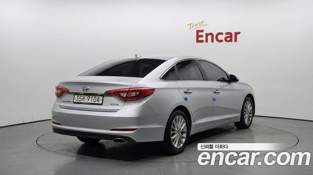 Hyundai Sonata 2016 — photo 2