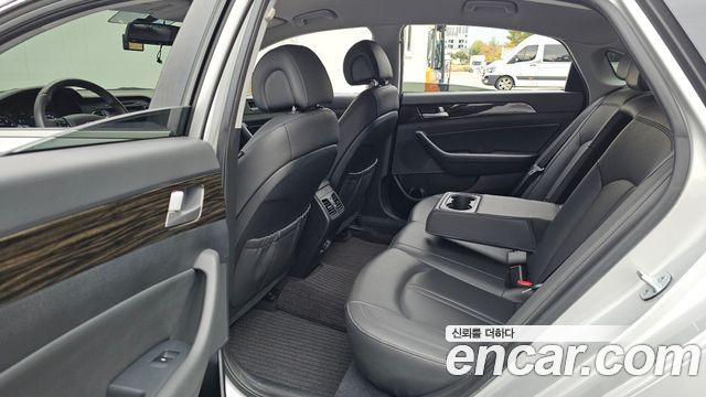Hyundai Sonata 2016 — photo 18