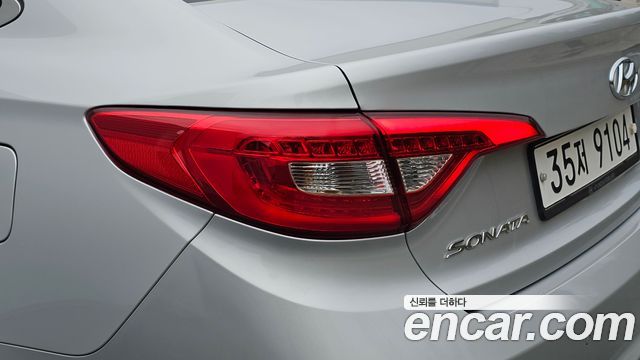 Hyundai Sonata 2016 — photo 9