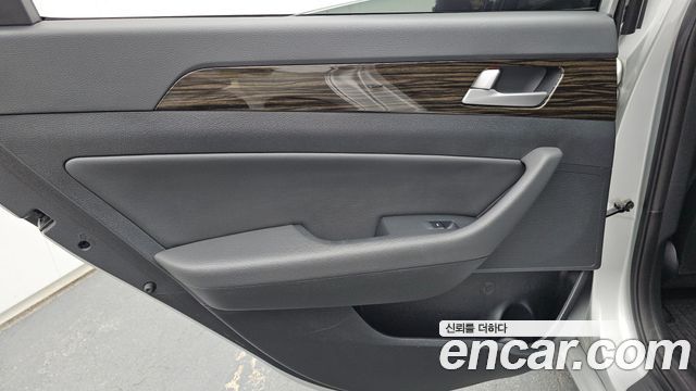 Hyundai Sonata 2016 — photo 15