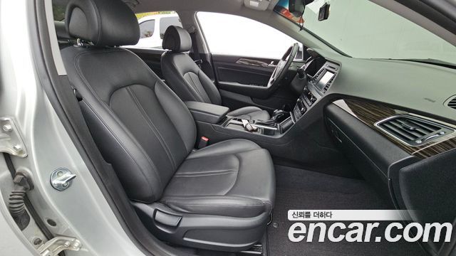 Hyundai Sonata 2016 — photo 16
