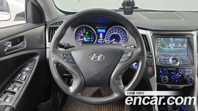 Hyundai Sonata 2012 — photo 13