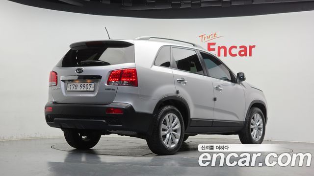 Kia Sorento 2011 — photo 2