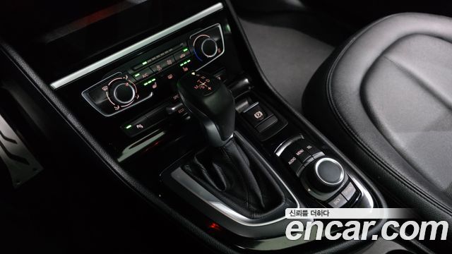BMW 2-Series 2017 — photo 9