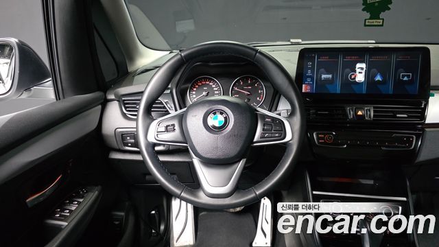 BMW 2-Series 2017 — photo 13
