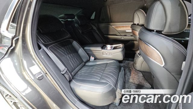 Genesis G90 2022 — photo 17