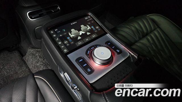 Genesis G90 2022 — photo 24