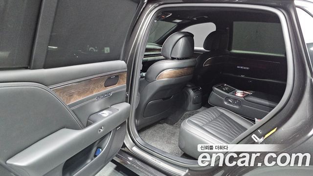 Genesis G90 2022 — photo 16
