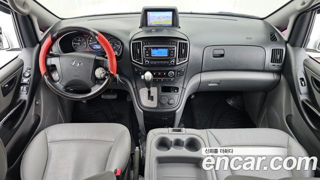 Hyundai Starex 2019 — photo 10