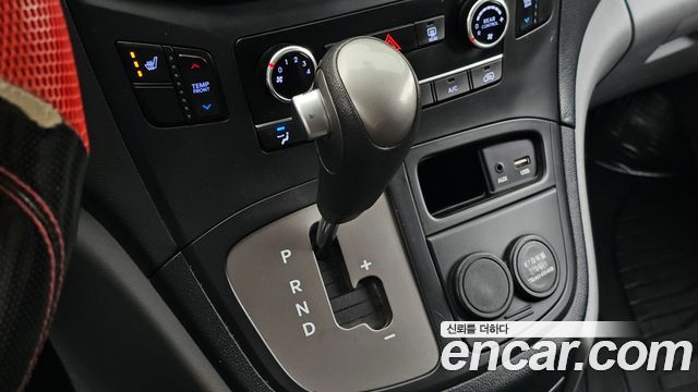 Hyundai Starex 2019 — photo 12