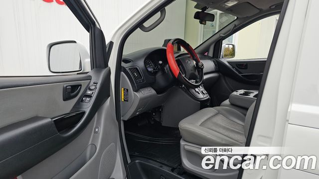 Hyundai Starex 2019 — photo 13