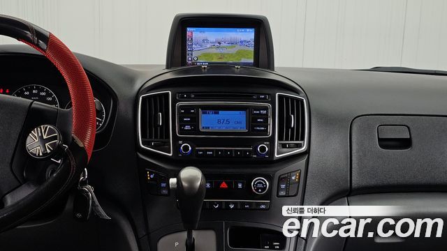 Hyundai Starex 2019 — photo 20