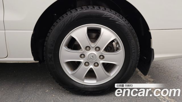 Hyundai Starex 2019 — photo 7