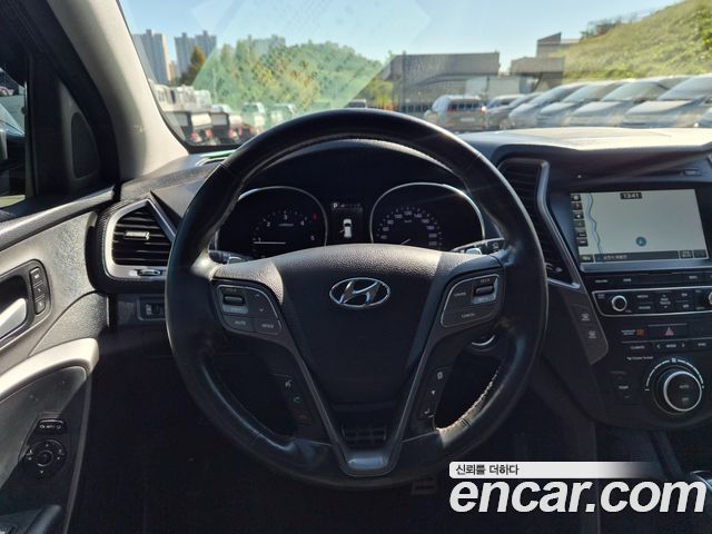 Hyundai Santafe 2017 — photo 9