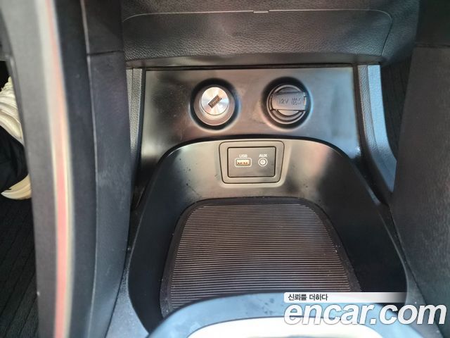 Hyundai Santafe 2017 — photo 12