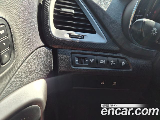 Hyundai Santafe 2017 — photo 14