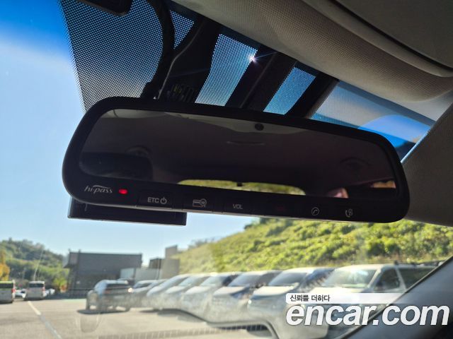 Hyundai Santafe 2017 — photo 16