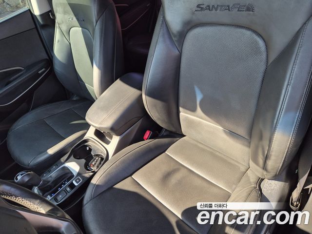 Hyundai Santafe 2017 — photo 18