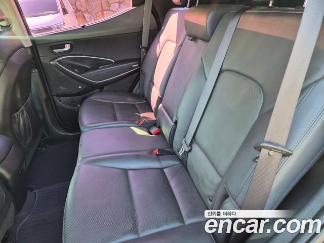 Hyundai Santafe 2017 — photo 19