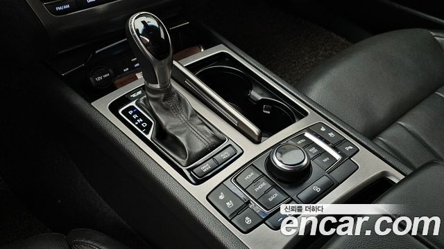 Hyundai Genesis 2016 — photo 9