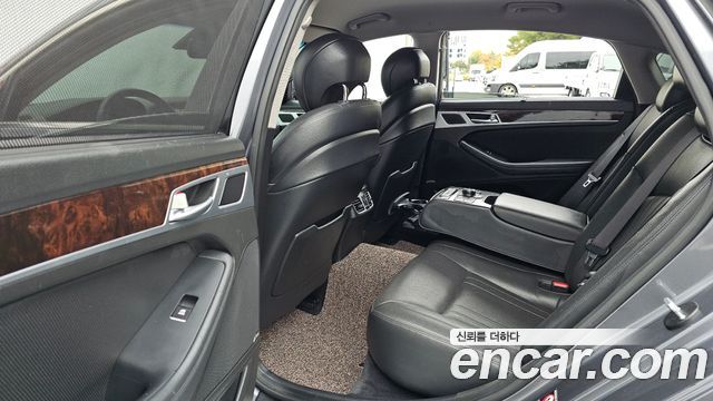 Hyundai Genesis 2016 — photo 12