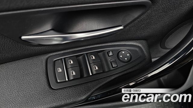 BMW 4-Series 2020 — photo 29