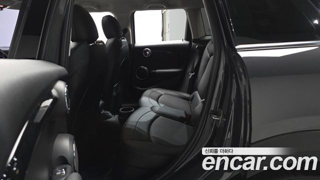 Mini Cooper 2016 — photo 18