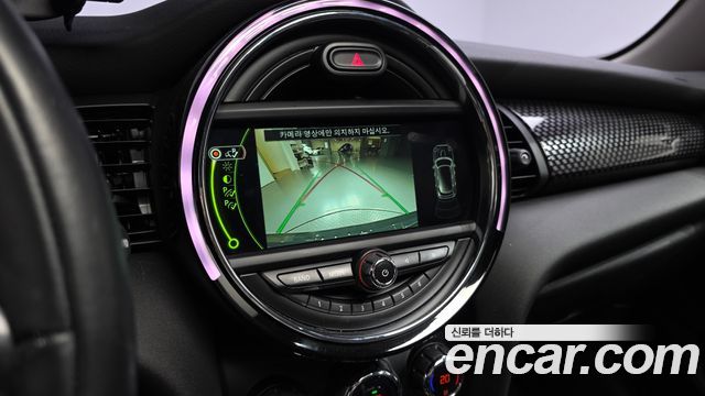 Mini Cooper 2016 — photo 21