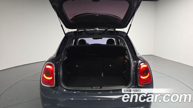 Mini Cooper 2016 — photo 26