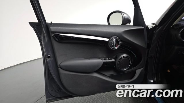 Mini Cooper 2016 — photo 14