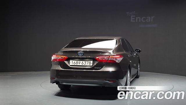 Toyota Camry 2019 — photo 4