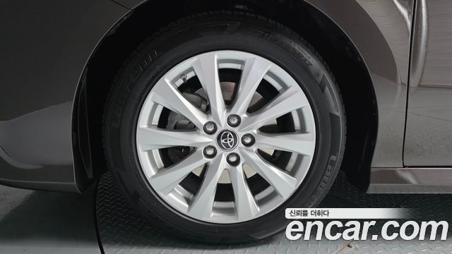 Toyota Camry 2019 — photo 5