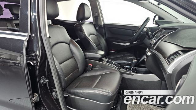 KG Mobility KORANDO 2015 — photo 17