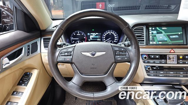 Genesis G80 2018 — photo 19