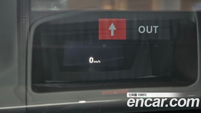 Genesis G80 2018 — photo 27