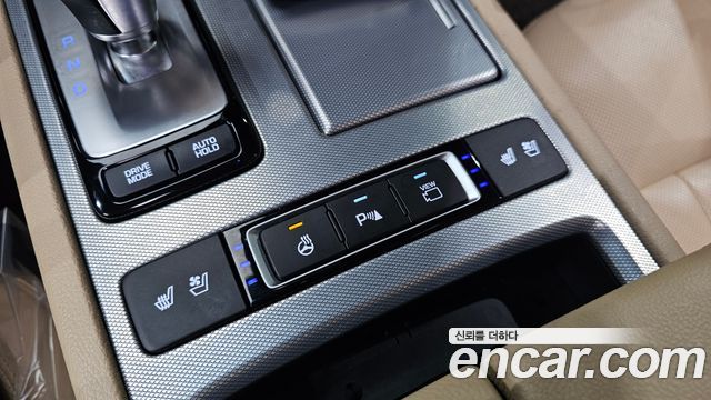 Genesis G80 2018 — photo 29