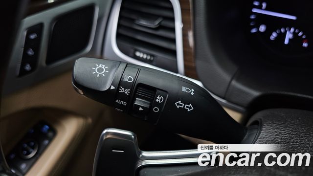 Genesis G80 2018 — photo 32