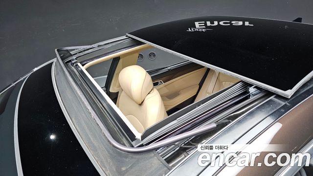 Genesis G80 2018 — photo 34