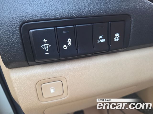 Kia Canival 2018 — photo 12